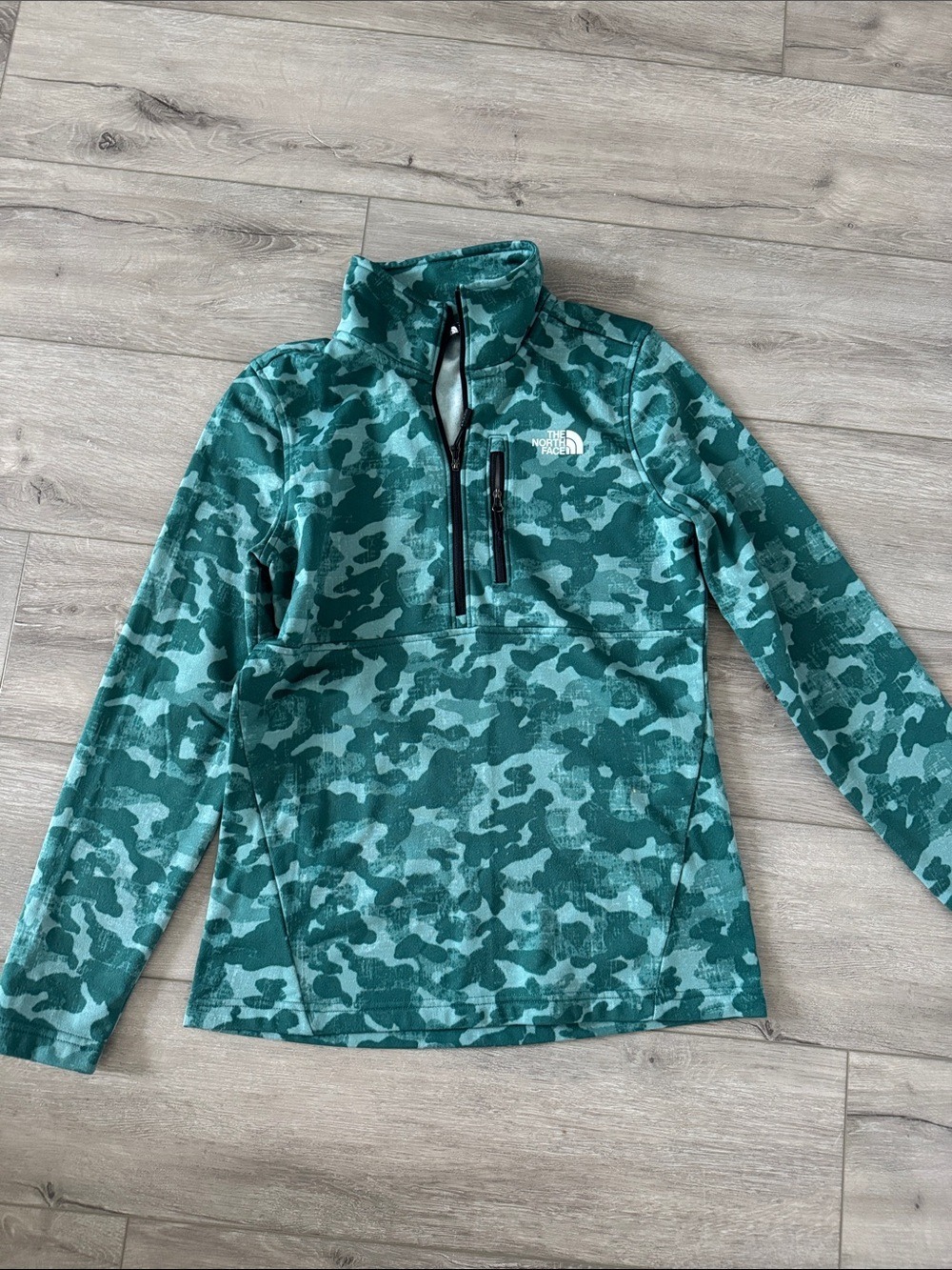 The North Face Women's Teal Camo Half-Zip sweater - Picture 2 of 5
